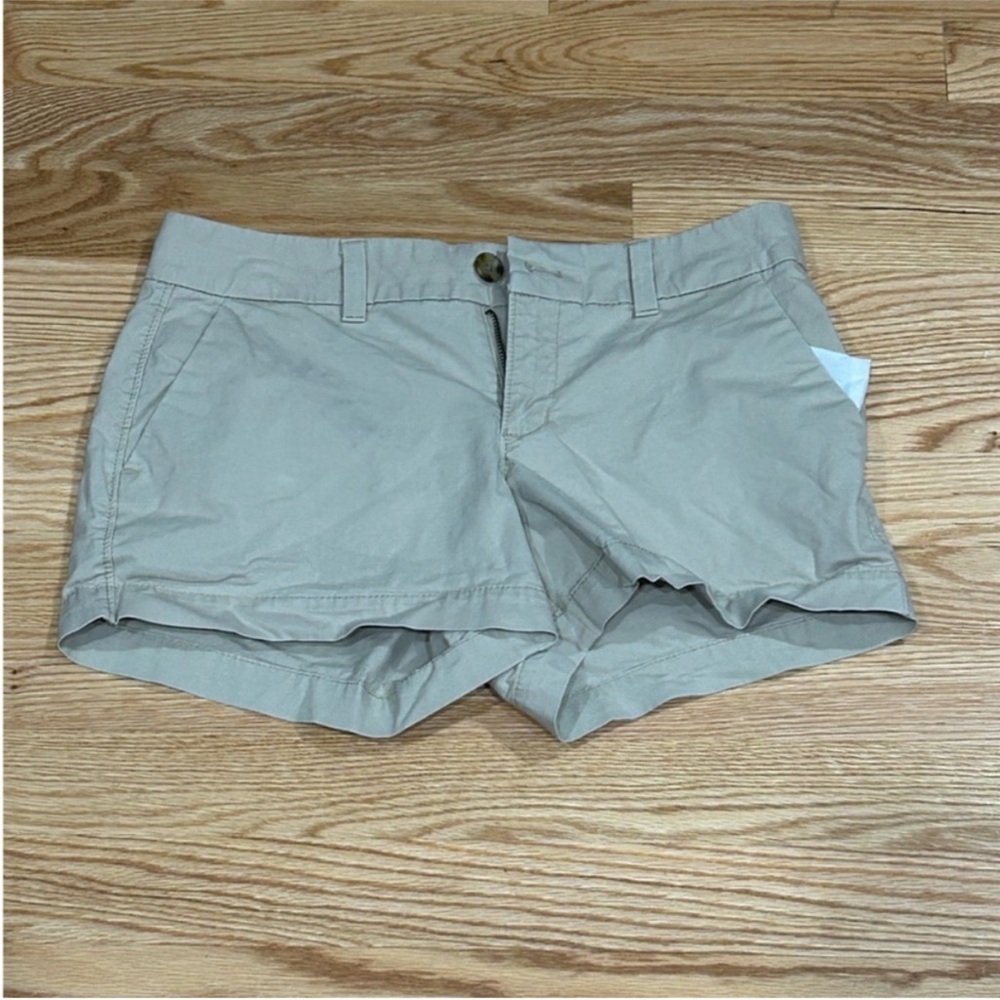 Old Navy khaki trouser style shorts work beige shorts size 0